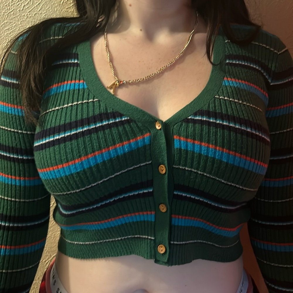 Timing cute crop top sweater